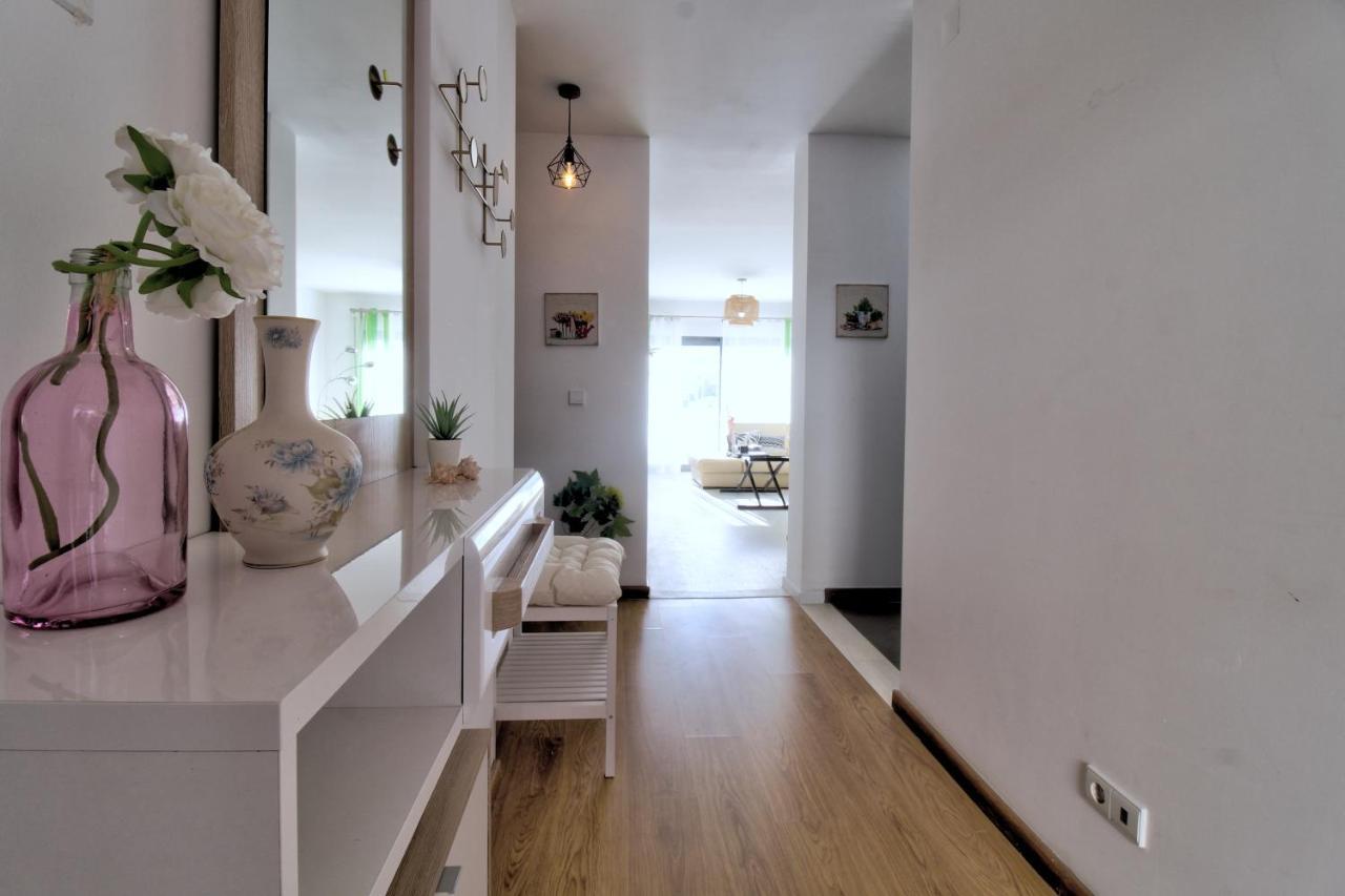 Appartamento Center Location, Ac, Swimming Pool, And Parking Olhão Esterno foto