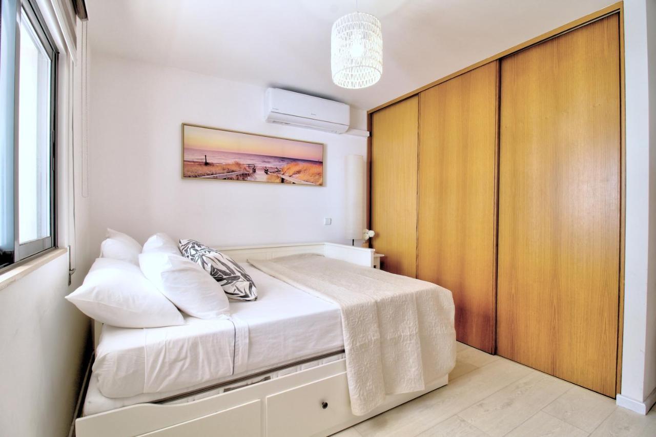 Appartamento Center Location, Ac, Swimming Pool, And Parking Olhão Esterno foto