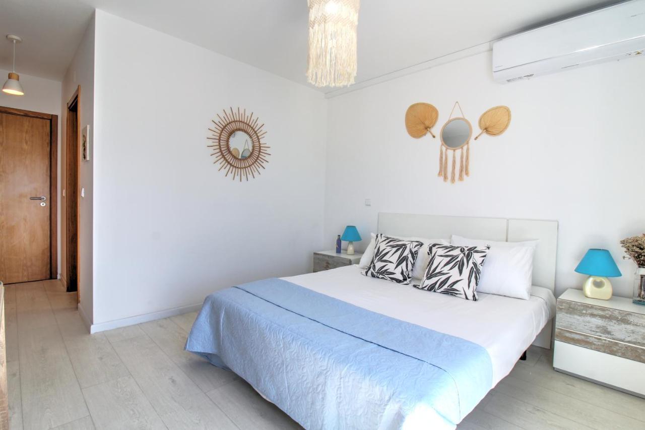 Appartamento Center Location, Ac, Swimming Pool, And Parking Olhão Esterno foto