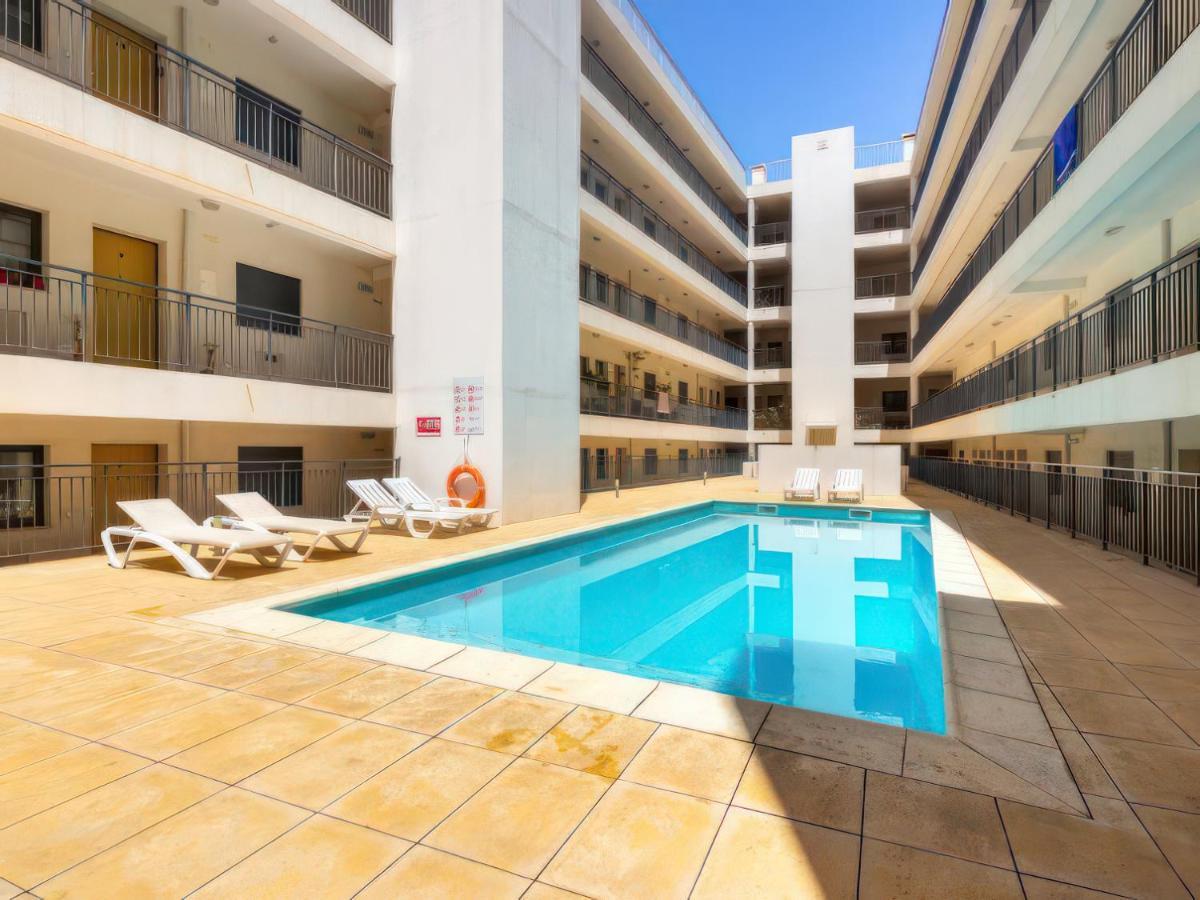 Appartamento Center Location, Ac, Swimming Pool, And Parking Olhão Esterno foto
